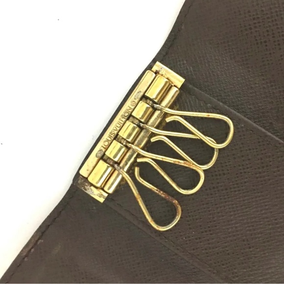 Authentic Louis Vuitton Damier Multicles 4 Ring Key Case - Picture 8 of 8